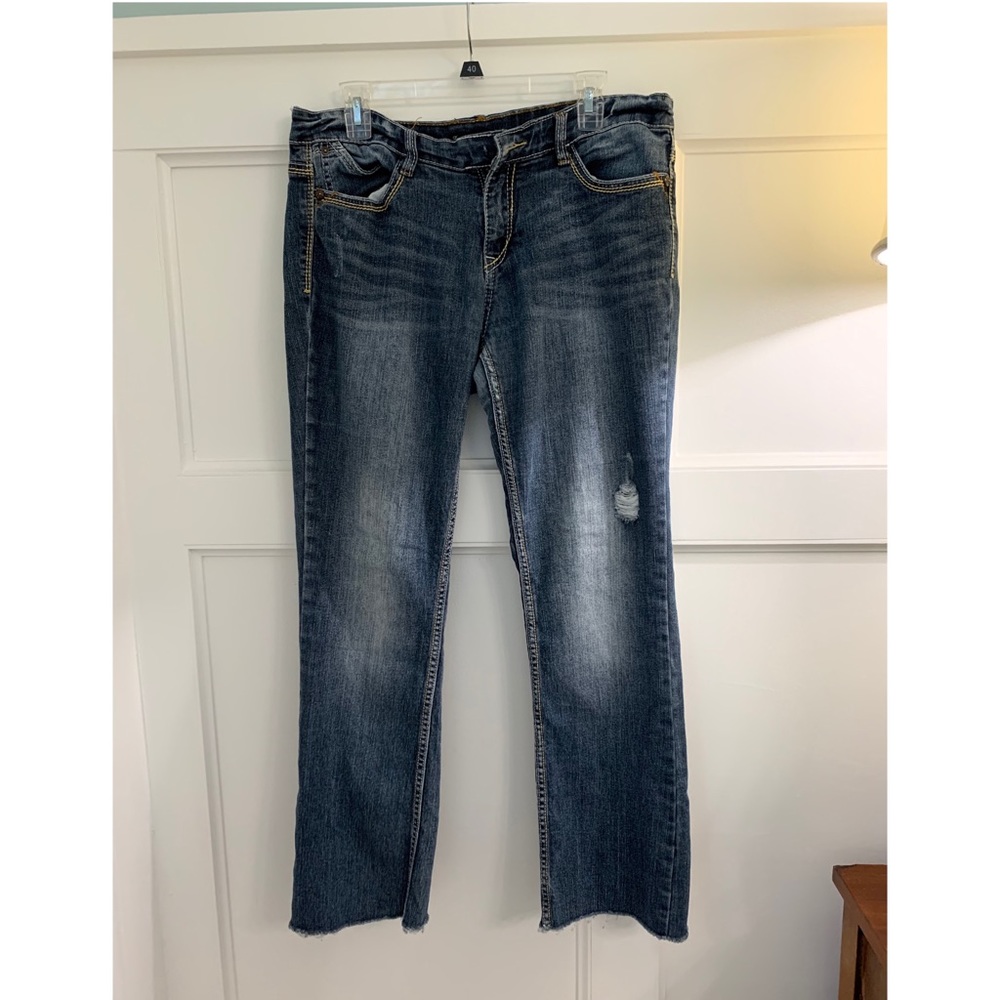Cute distressed stretch bootcut jeans sz12